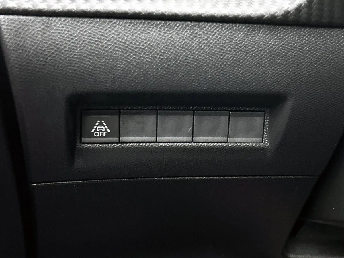 1.2 100pk GT Automaat | 1ste Eigenaar | Navigatie | Climate Control | Cruise Control | Camera | 17"LMV | Dodehoekdetectie | LED |