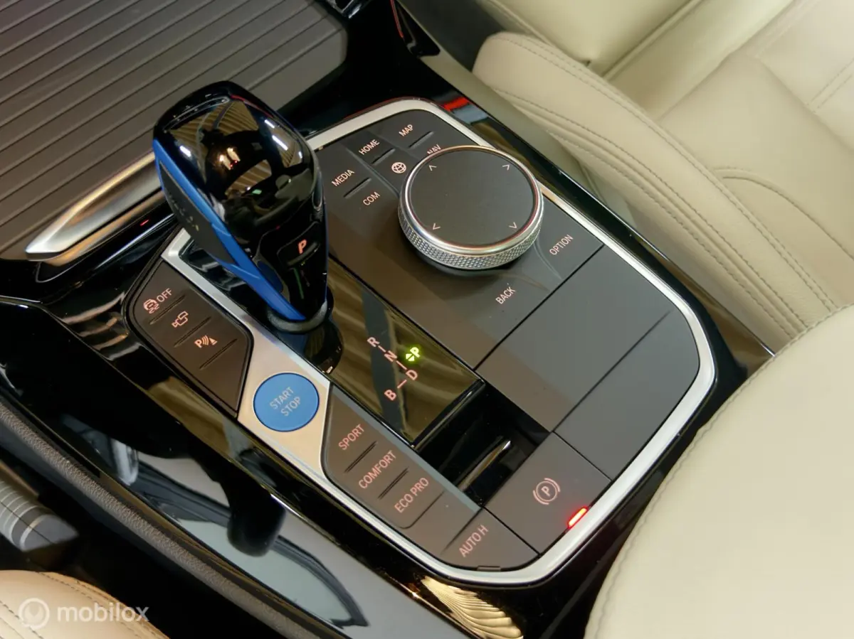 High Executive 80 kWh M Sport | Pano | M Seats | H/K | HuD | ACC | 360 | Memory | Dodehoek | Volledig Leder | BTW | NAP | Stoelverwarming | 286PK