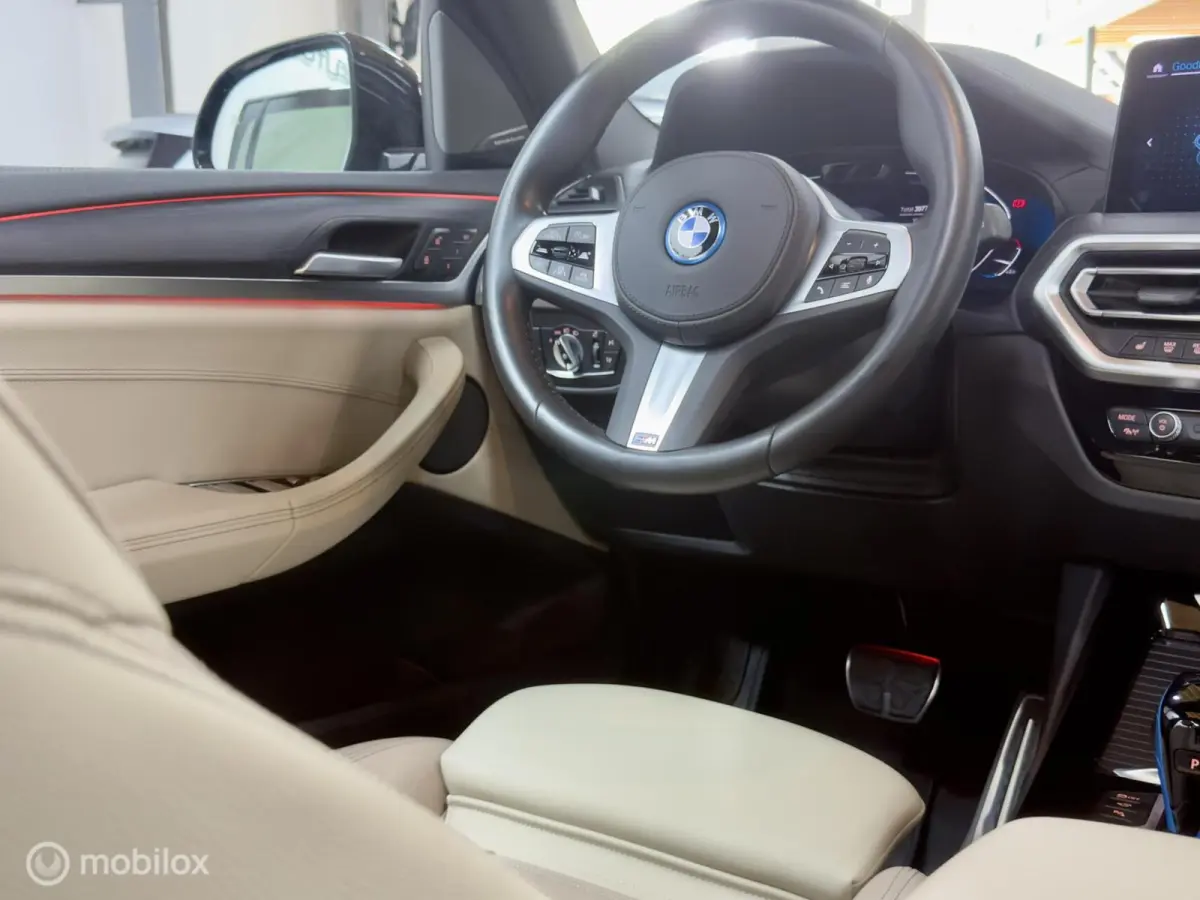 High Executive 80 kWh M Sport | Pano | M Seats | H/K | HuD | ACC | 360 | Memory | Dodehoek | Volledig Leder | BTW | NAP | Stoelverwarming | 286PK