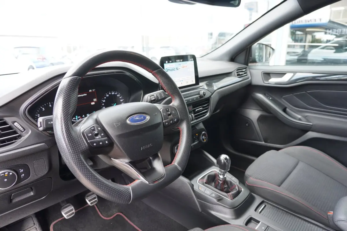 1.0 EcoBoost ST Line Business | Handgeschakeld | Airco | 18 Inch | Vol opties | Elek. Pakket | Inruil mogelijk