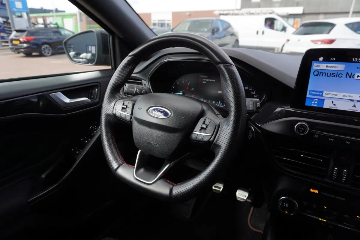 1.0 EcoBoost ST Line Business | Handgeschakeld | Airco | 18 Inch | Vol opties | Elek. Pakket | Inruil mogelijk
