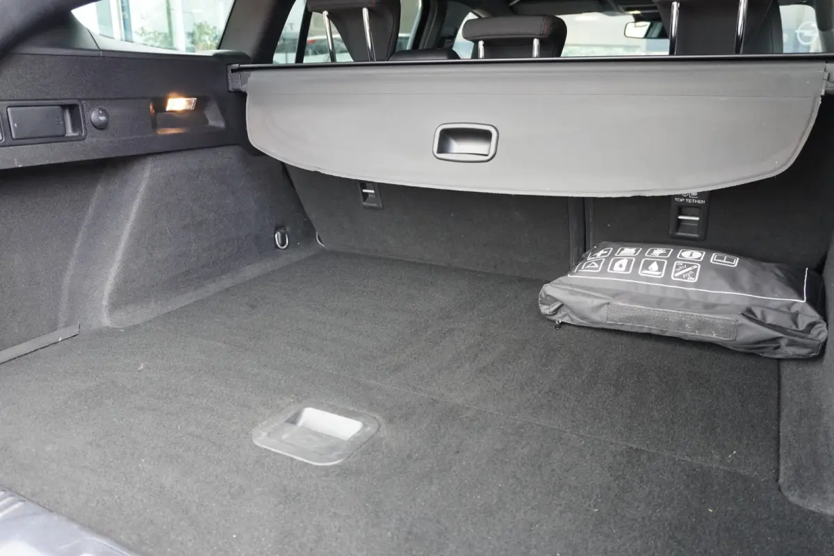 1.0 EcoBoost ST Line Business | Handgeschakeld | Airco | 18 Inch | Vol opties | Elek. Pakket | Inruil mogelijk