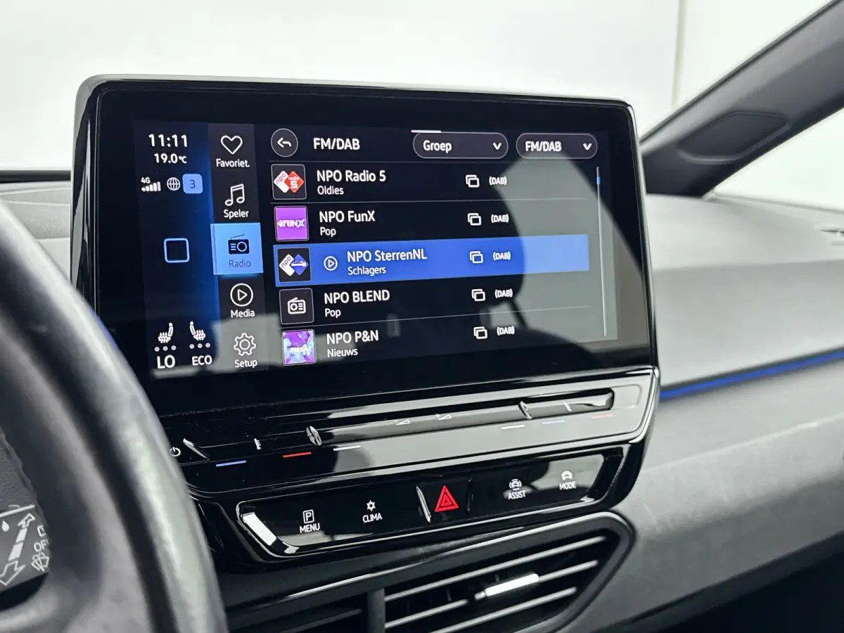 First 58 kWh | 18" | Adaptieve Cruise | Stoel/Stuurverwarming | Parkeerverwarming | PDC V+A | Climate Control