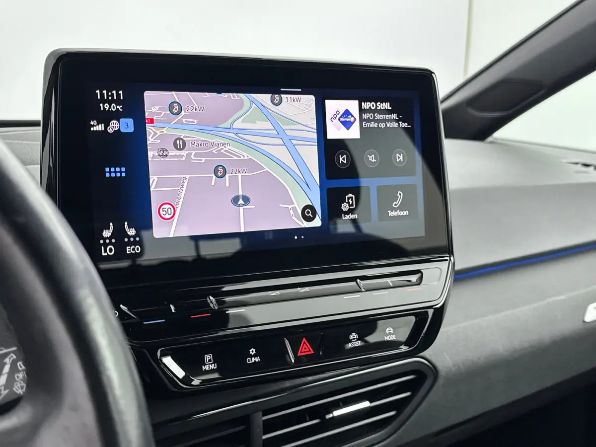 First 58 kWh | 18" | Adaptieve Cruise | Stoel/Stuurverwarming | Parkeerverwarming | PDC V+A | Climate Control