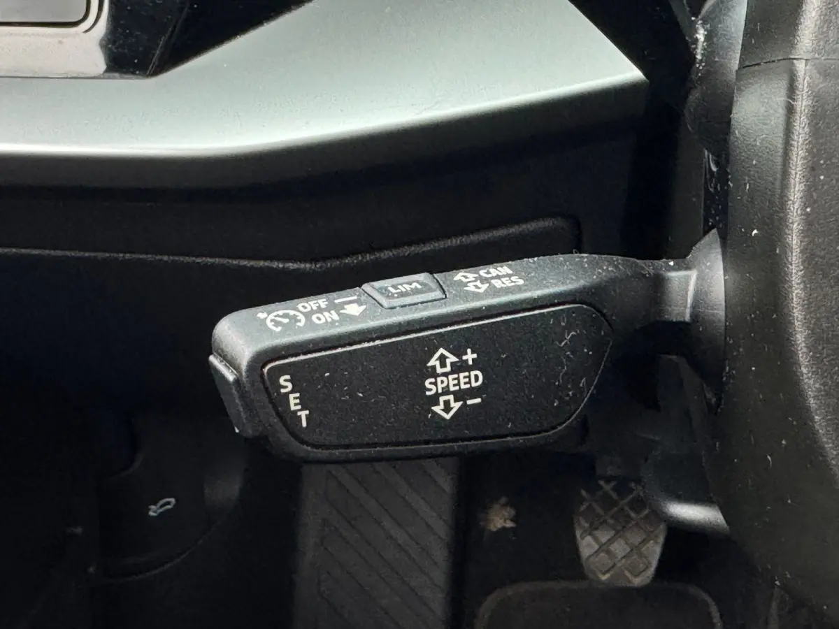 30 TFSI PRO LINE VIRTUAL/NAVI/CRUISE/CARPLAY
