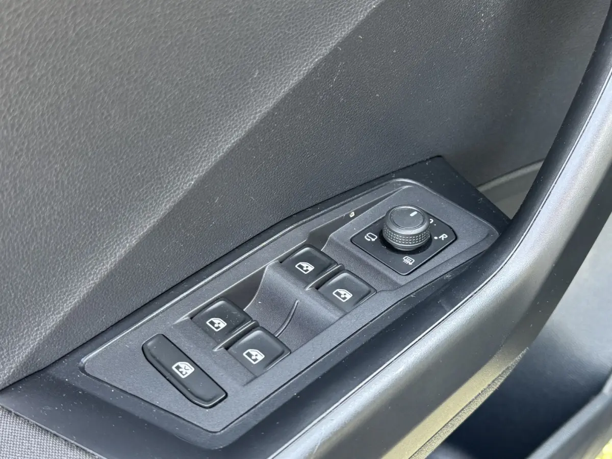 1.5 TSI 150PK DSG BUSINESS CARPLAY/NAVI/PDC