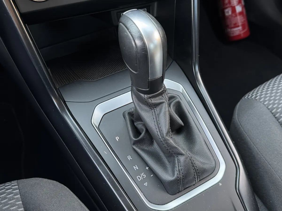 1.5 TSI 150PK DSG BUSINESS CARPLAY/NAVI/PDC
