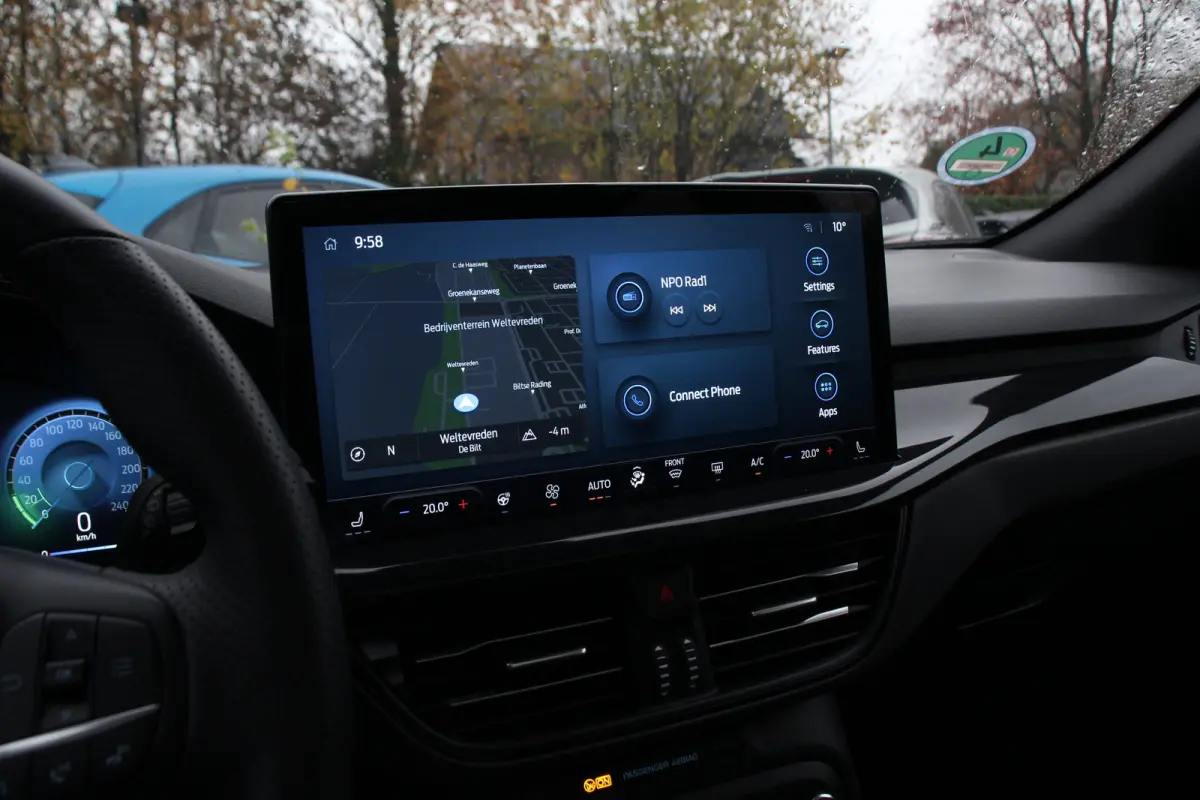 1.0 EcoBoost Hybrid ST Line X | Panoramadak | Adaptive Cruise | Elektr Achterklep | Stoel-/Stuurverwarming | 18 inch velgen | Keyless | B&O
