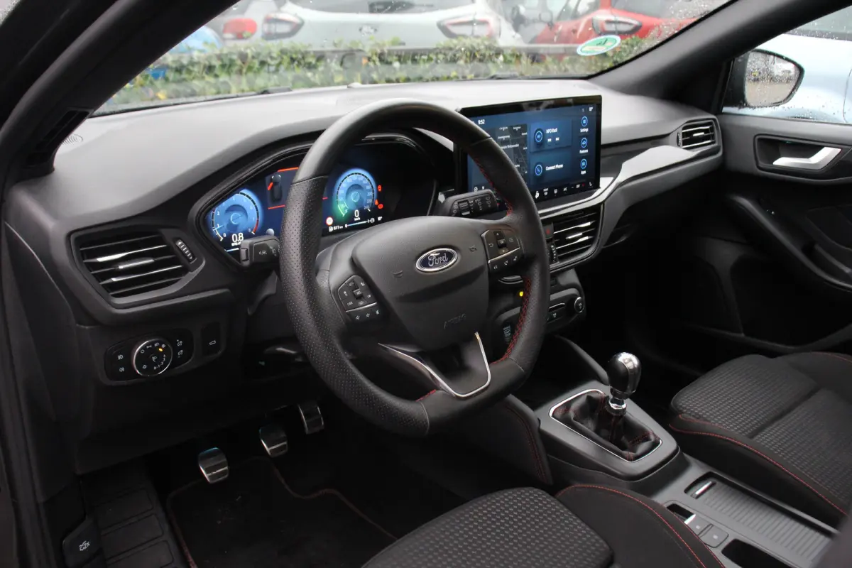 1.0 EcoBoost Hybrid ST Line X | Panoramadak | Adaptive Cruise | Elektr Achterklep | Stoel-/Stuurverwarming | 18 inch velgen | Keyless | B&O