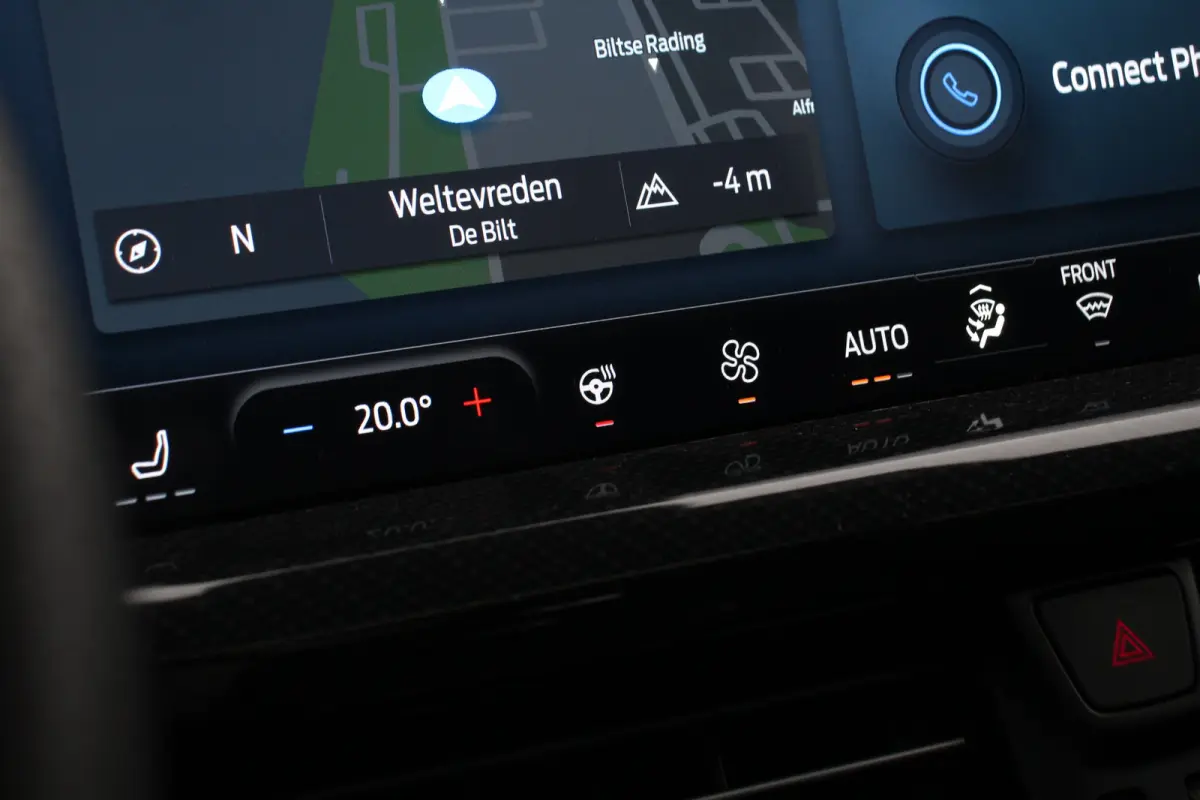 1.0 EcoBoost Hybrid ST Line X | Panoramadak | Adaptive Cruise | Elektr Achterklep | Stoel-/Stuurverwarming | 18 inch velgen | Keyless | B&O