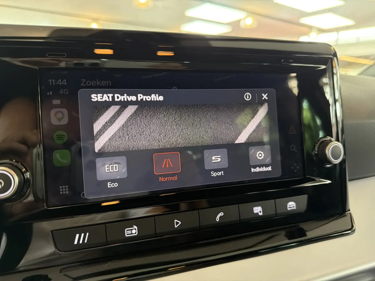 TSI 116PK DSG FR-SPORT CAMERA/CARPLAY/STOELVERWARMING