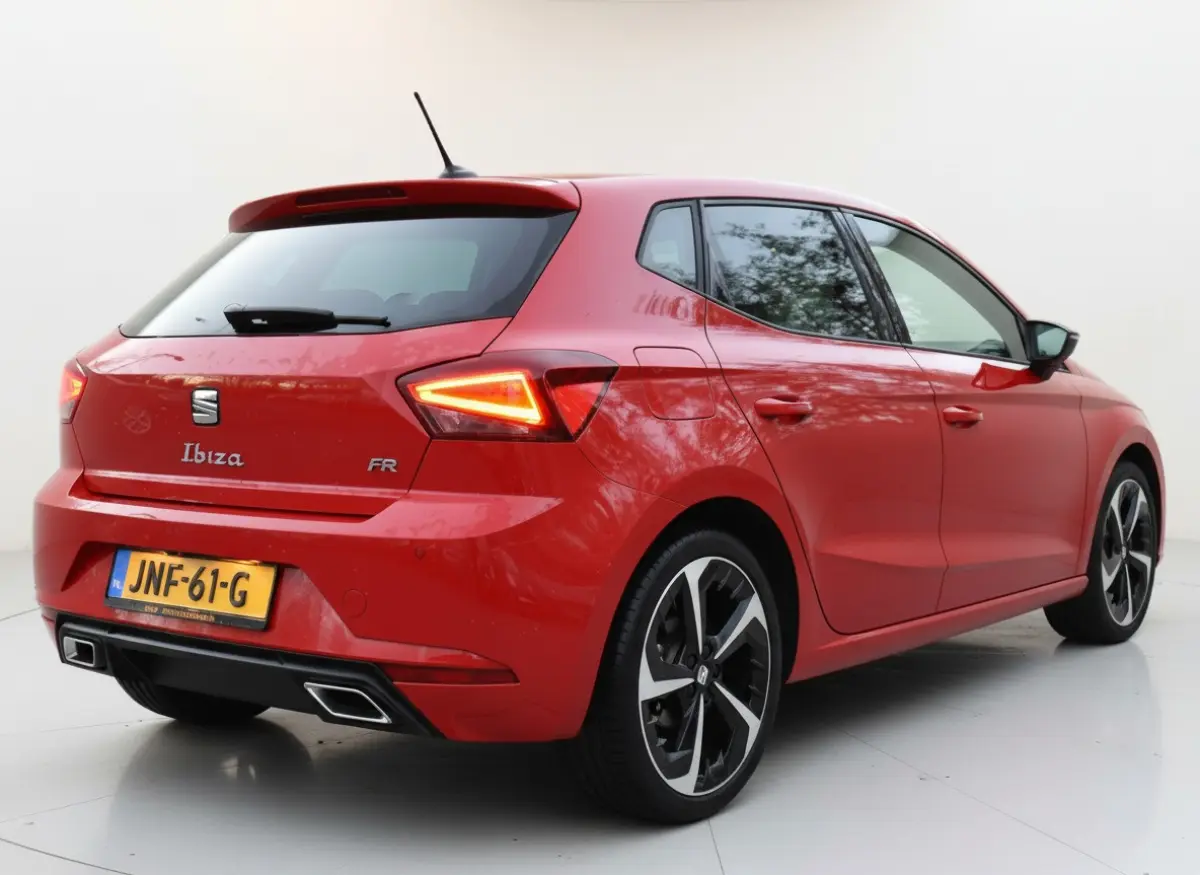 TSI 116PK DSG FR-SPORT CAMERA/CARPLAY/STOELVERWARMING
