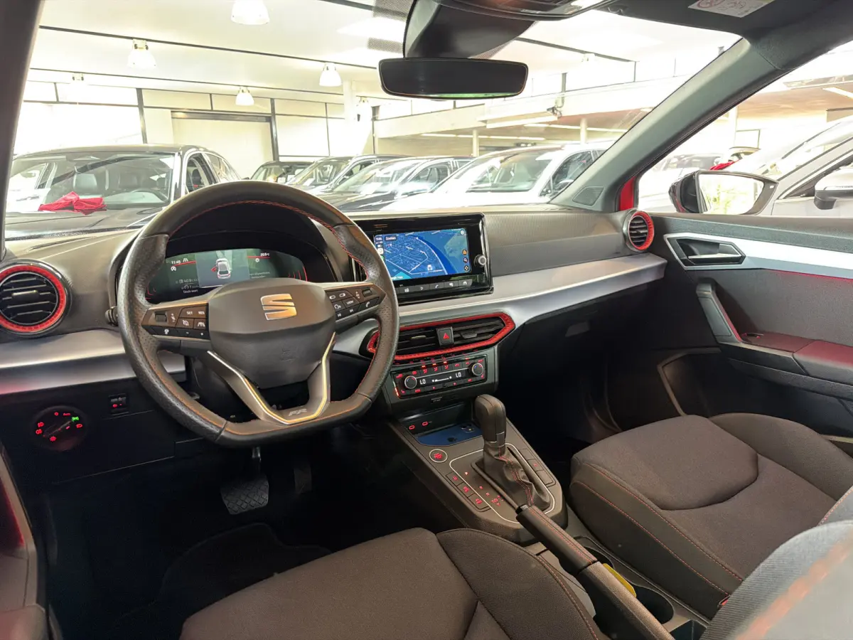 TSI 116PK DSG FR-SPORT CAMERA/CARPLAY/STOELVERWARMING
