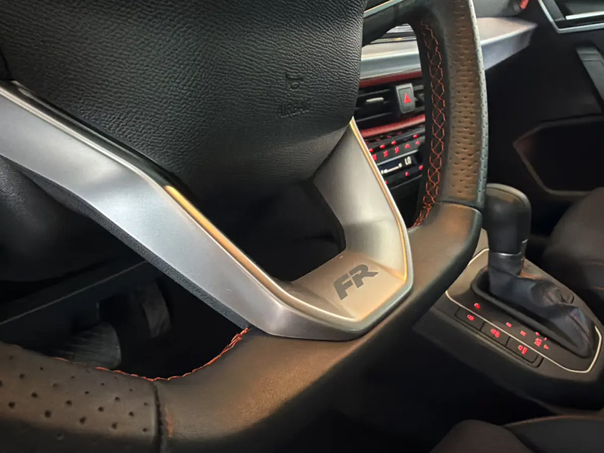 TSI 116PK DSG FR-SPORT CAMERA/CARPLAY/STOELVERWARMING