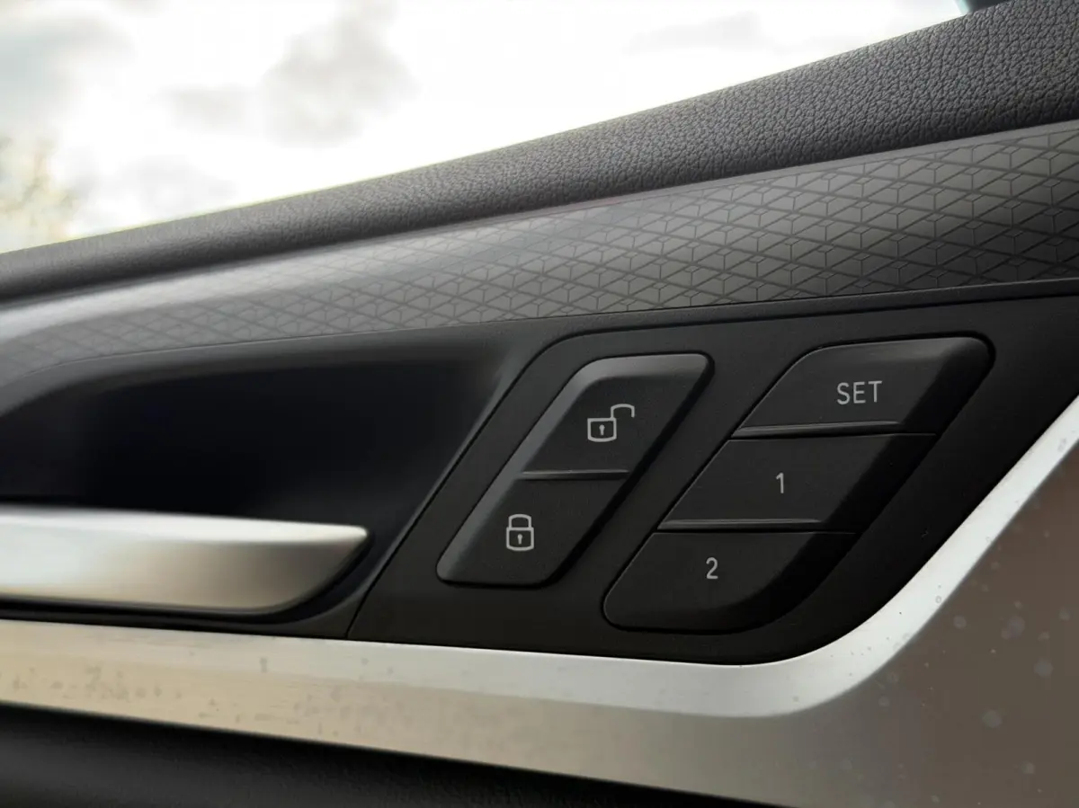 xDrive30e M-Sport | Pano | HUD | ACC | Leder | memory | Harman Kardon
