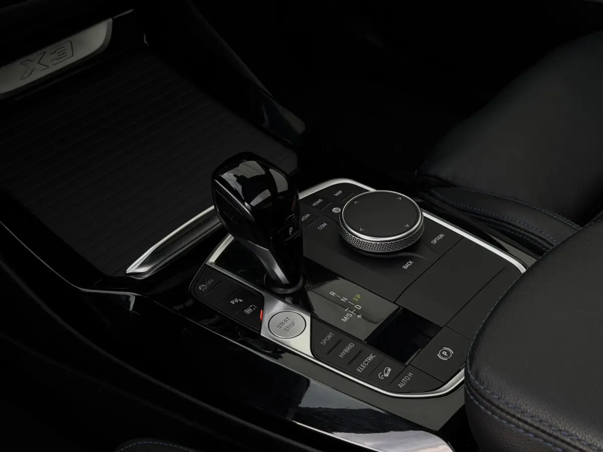xDrive30e M-Sport | Pano | HUD | ACC | Leder | memory | Harman Kardon