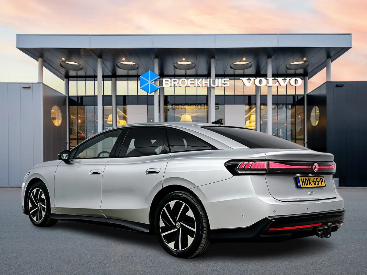 Pro S Business 86 kWh | 19" | Trekhaak | Head-Up | 360 Camera | Elektr. verst. Stoelen | Matrix LED | Stoel/Stuurverwarming | Adaptieve Cruise | BLIS | Keyless |