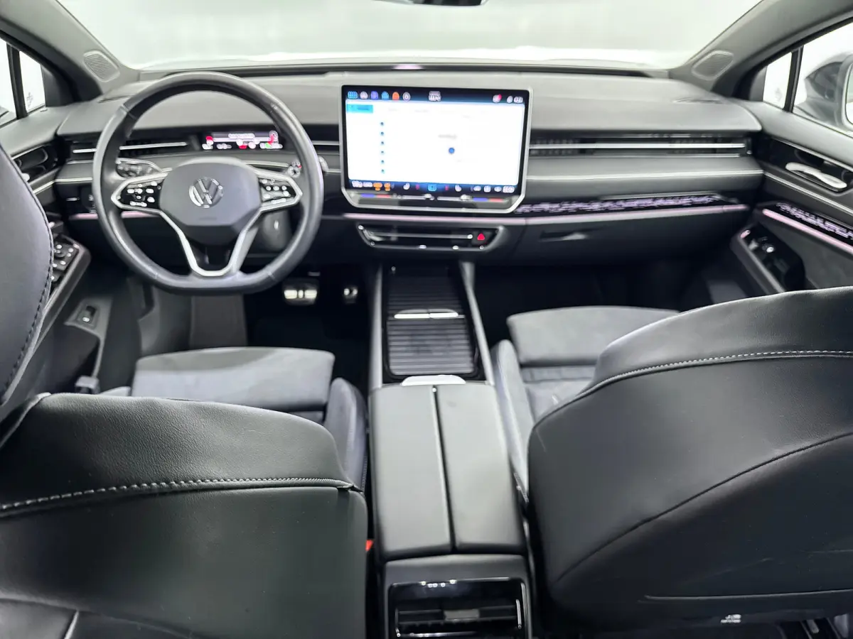 Pro S Business 86 kWh | 19" | Trekhaak | Head-Up | 360 Camera | Elektr. verst. Stoelen | Matrix LED | Stoel/Stuurverwarming | Adaptieve Cruise | BLIS | Keyless |