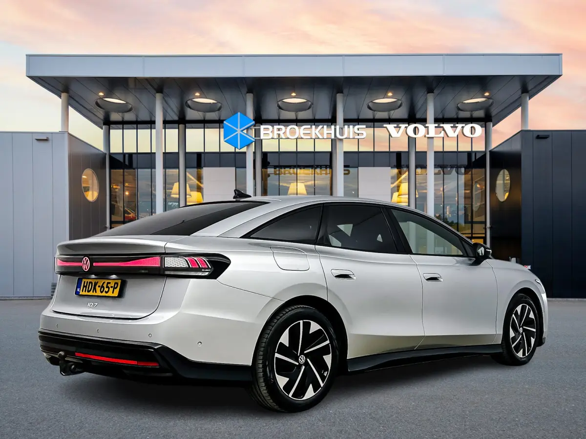 Pro S Business 86 kWh | 19" | Trekhaak | Head-Up | 360 Camera | Elektr. verst. Stoelen | Matrix LED | Stoel/Stuurverwarming | Adaptieve Cruise | BLIS | Keyless |