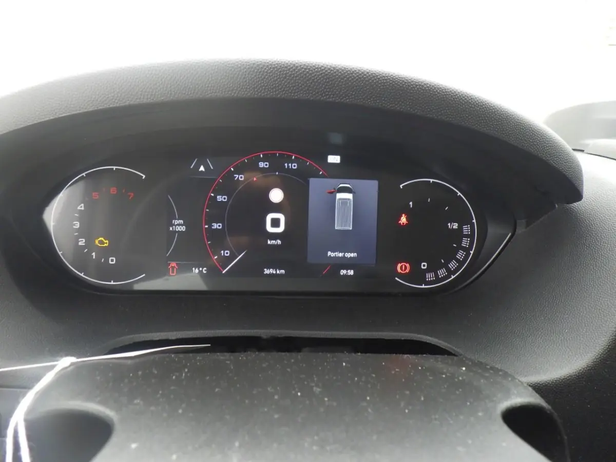L2H2 2.2 140 PK 3.5t Heavy 8 JAAR FABRIEKSGARANTIE | CARPLAY | TREKHAAK | 10" SCHERM + NAVI + CAMERA
