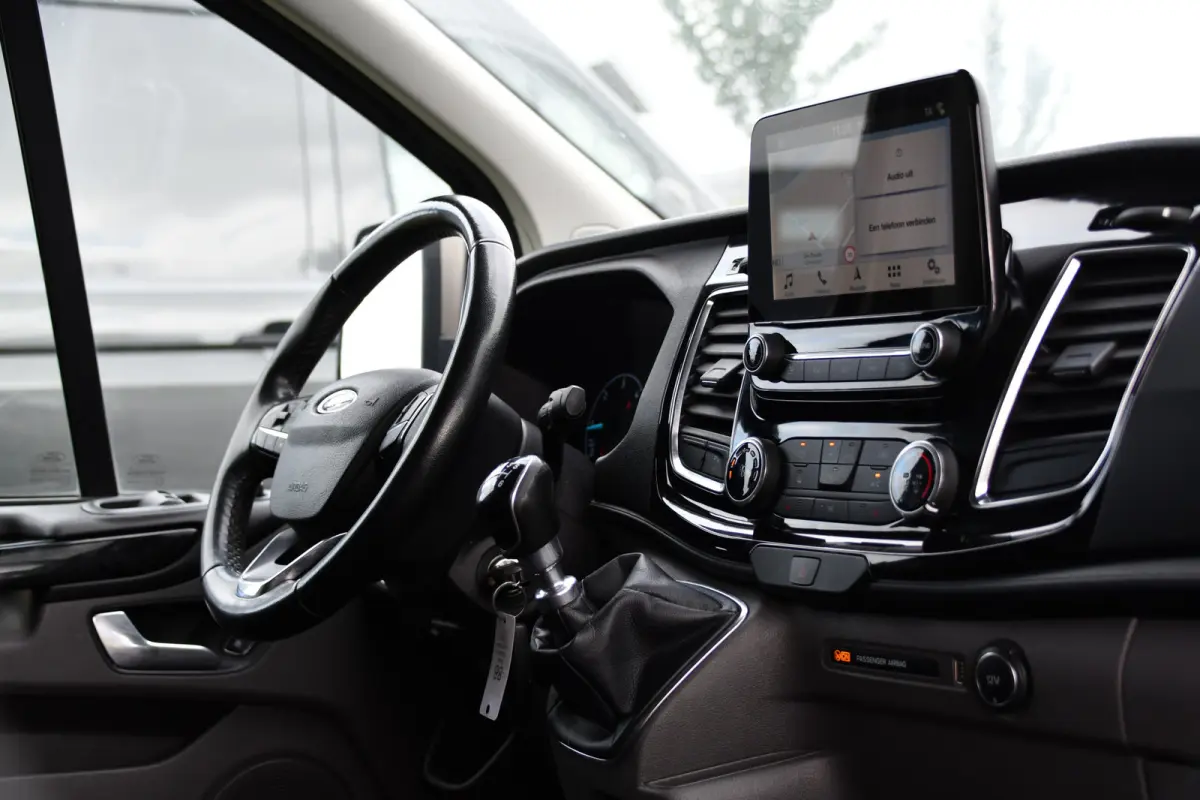 280 2.0 TDCI L1H1 PB Edition Limited Camera, Cruise, Carplay, Stoelverwarming, Trekhaak, 130pk, Multimedia, NAVI, Uniek!