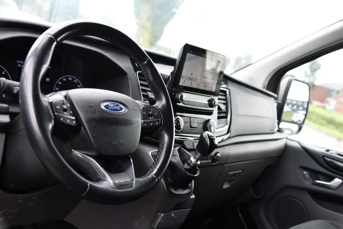 280 2.0 TDCI L1H1 PB Edition Limited Camera, Cruise, Carplay, Stoelverwarming, Trekhaak, 130pk, Multimedia, NAVI, Uniek!