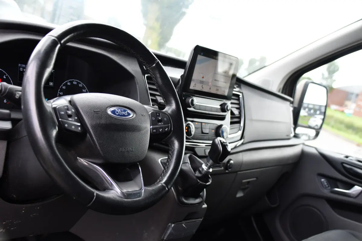 280 2.0 TDCI L1H1 PB Edition Limited Camera, Cruise, Carplay, Stoelverwarming, Trekhaak, 130pk, Multimedia, NAVI, Uniek!