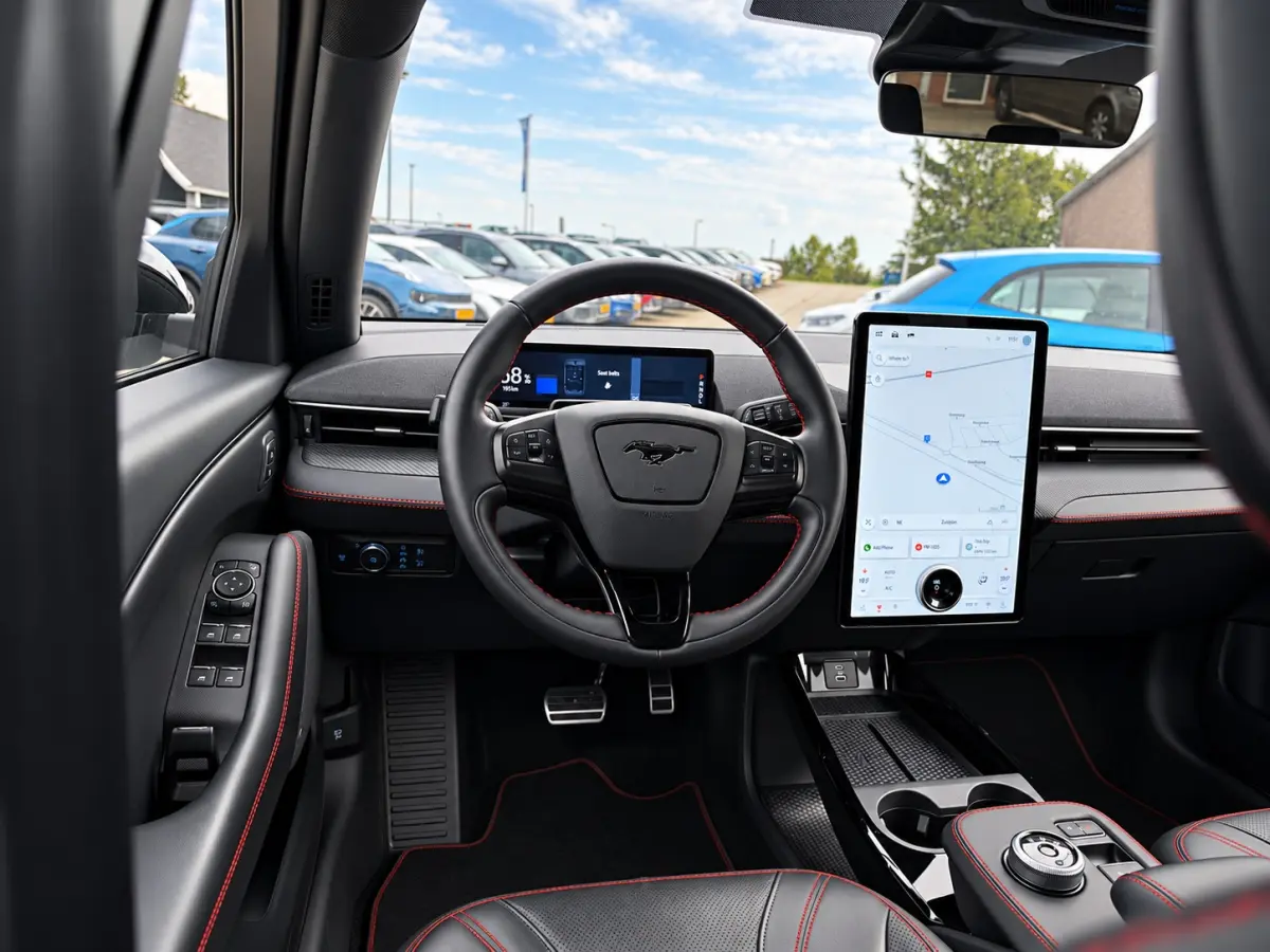 AWD 75 kWh | SOH 95.5 % | Trekhaak afn. | Ad cruise | Navi | Led | NL-auto