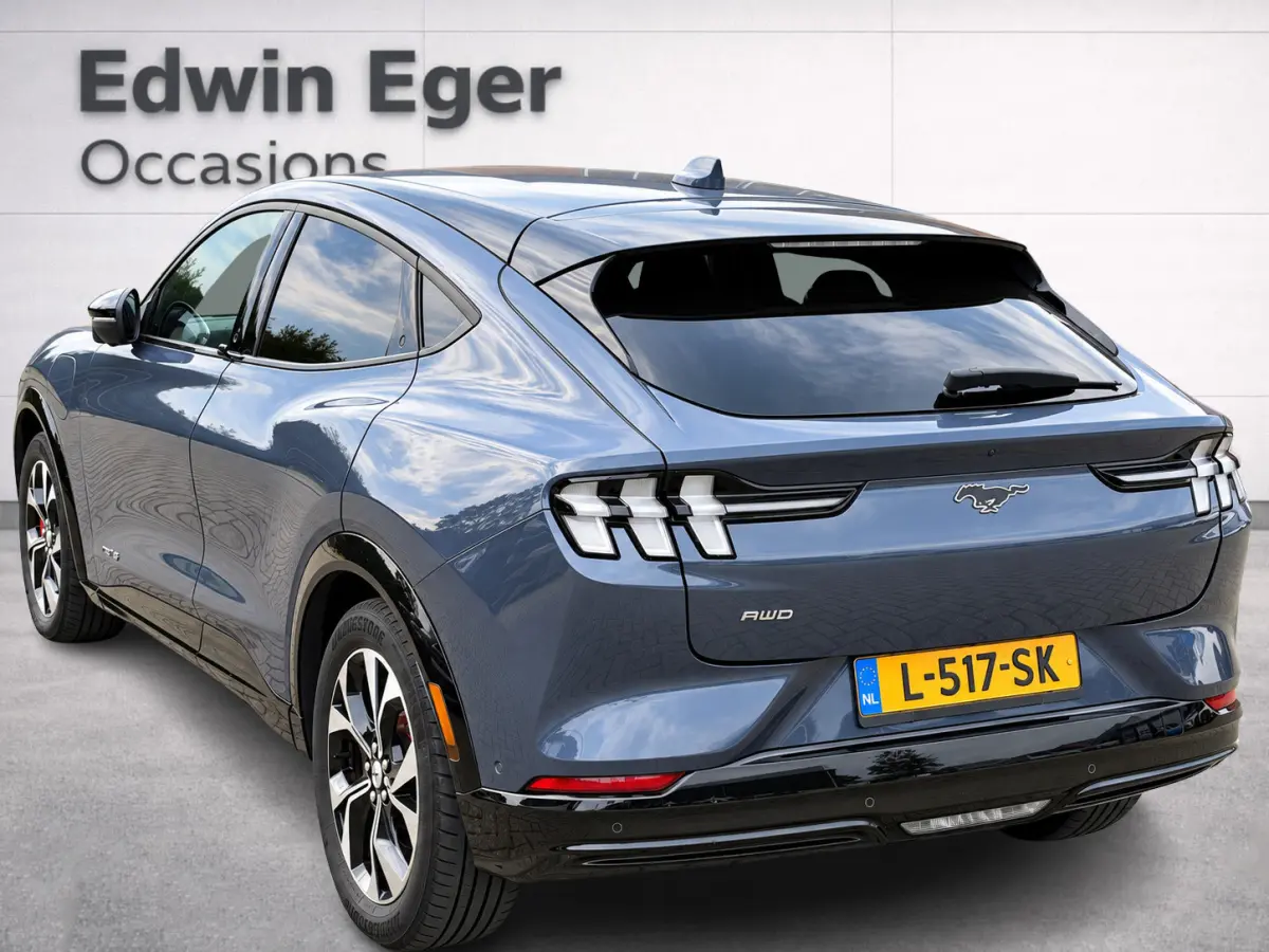 AWD 75 kWh | SOH 95.5 % | Trekhaak afn. | Ad cruise | Navi | Led | NL-auto