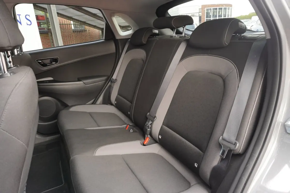 1.6 GDI HEV Fashion+Ecc+Navigatie+Camera+Cruise+Krell-Sound = ORIG/NL/TOP-KLEUR !