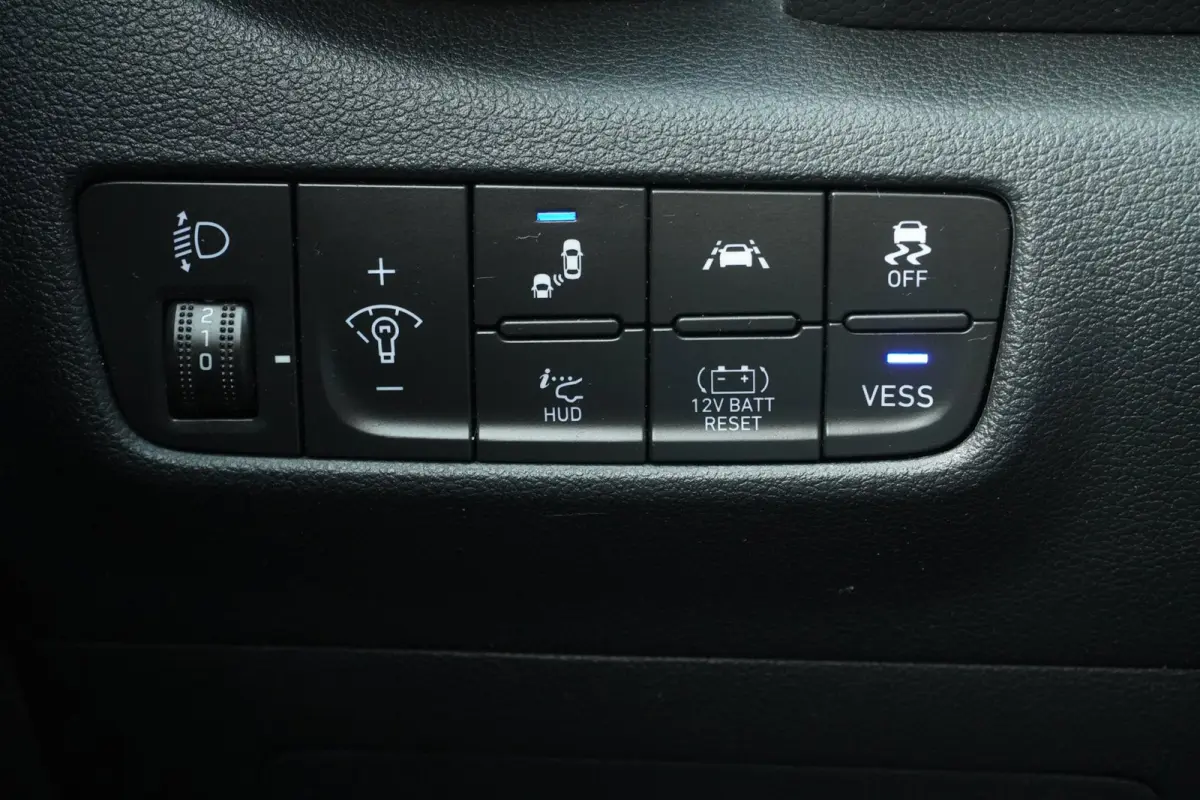1.6 GDI HEV Fashion+Ecc+Navigatie+Camera+Cruise+Krell-Sound = ORIG/NL/TOP-KLEUR !