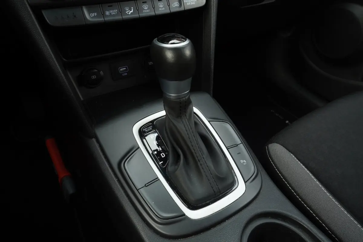 1.6 GDI HEV Fashion+Ecc+Navigatie+Camera+Cruise+Krell-Sound = ORIG/NL/TOP-KLEUR !
