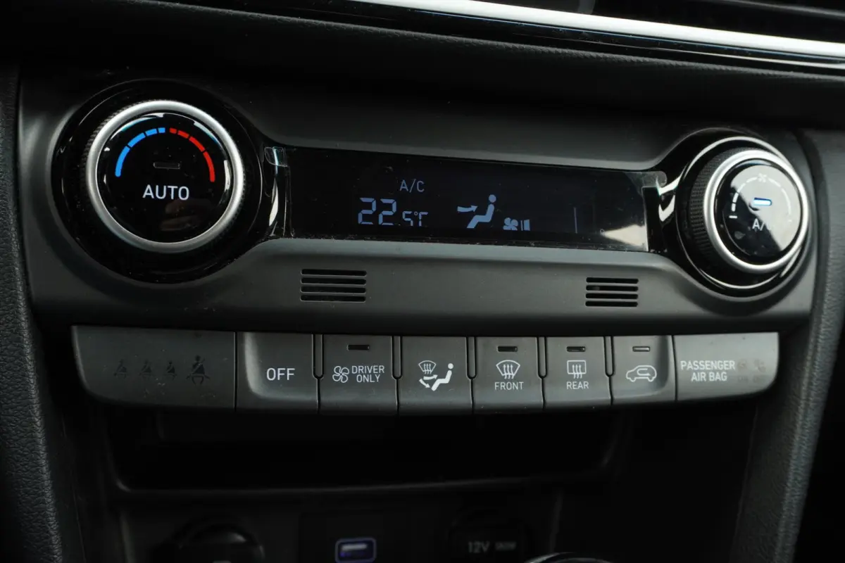1.6 GDI HEV Fashion+Ecc+Navigatie+Camera+Cruise+Krell-Sound = ORIG/NL/TOP-KLEUR !