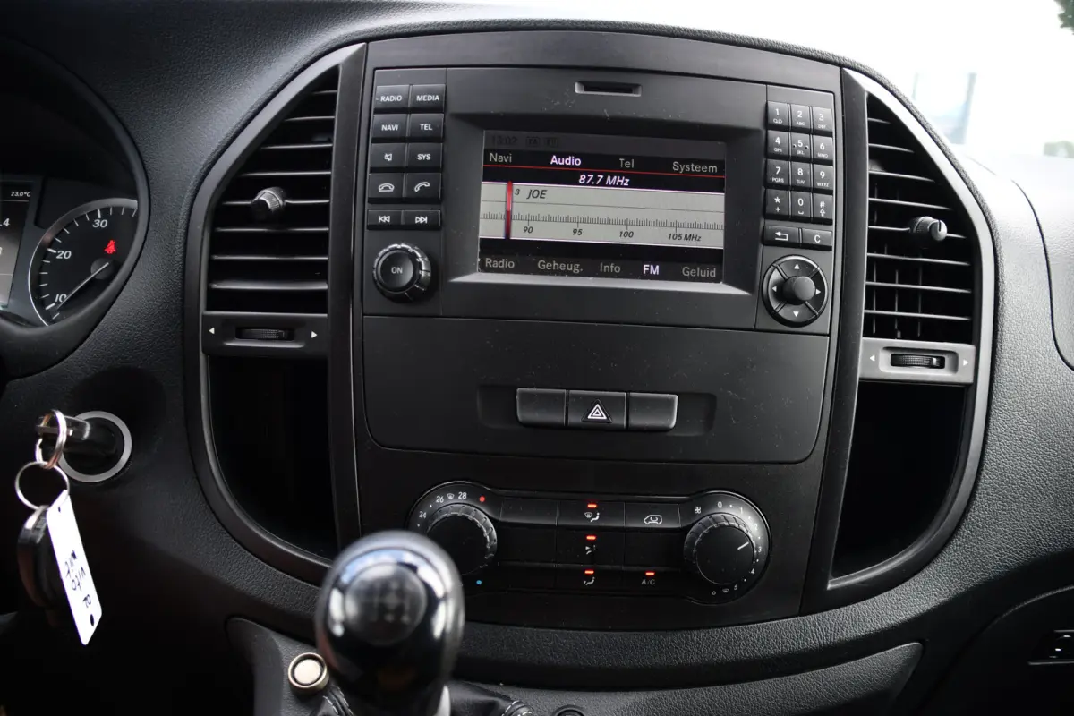111 CDI L2 Edition Camera, Cruise, Airco, 115pk, Multimedia, NAVI, Uniek!