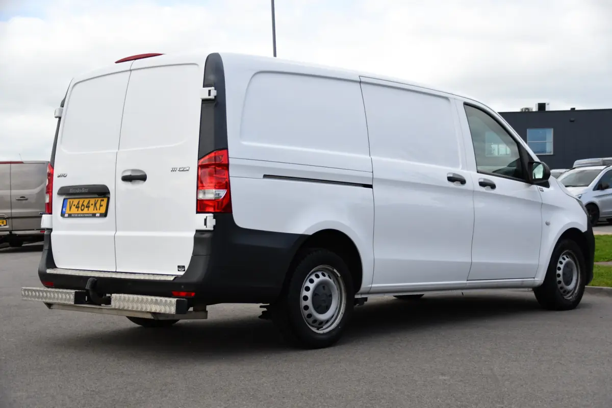 111 CDI L2 Edition Camera, Cruise, Airco, 115pk, Multimedia, NAVI, Uniek!