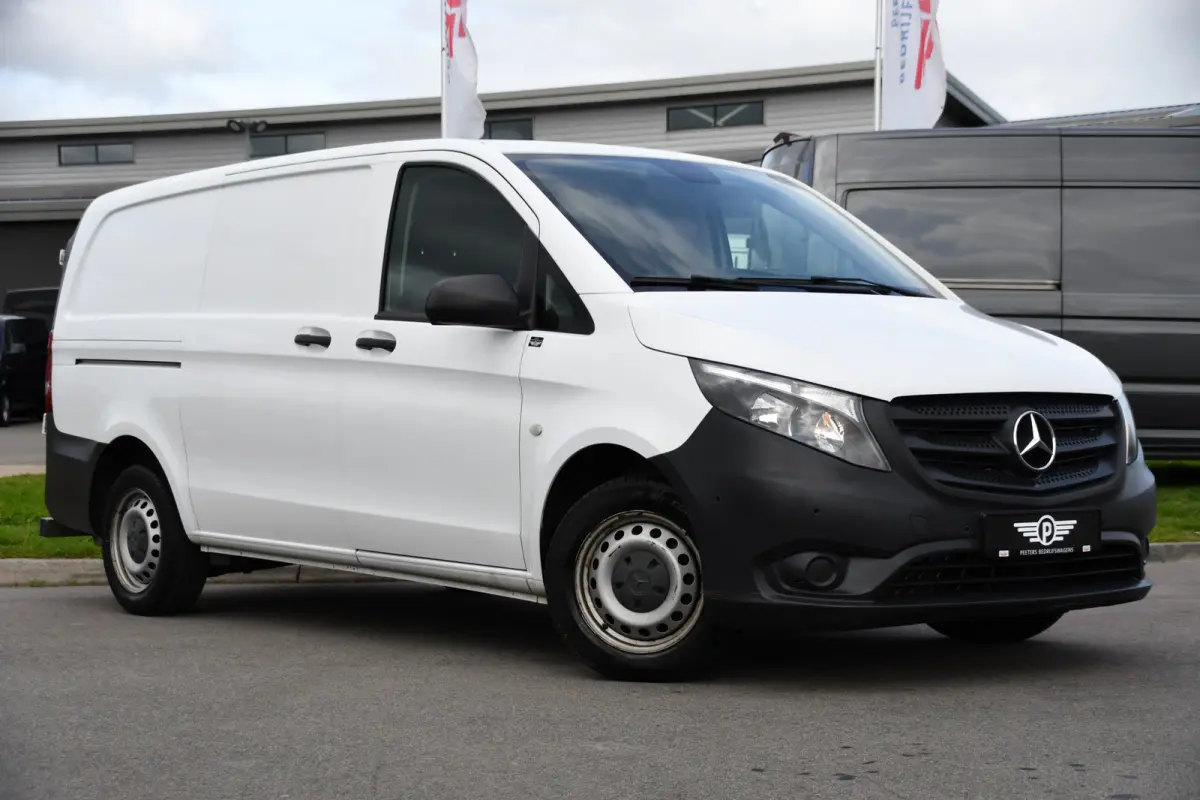 111 CDI L2 Edition Camera, Cruise, Airco, 115pk, Multimedia, NAVI, Uniek!