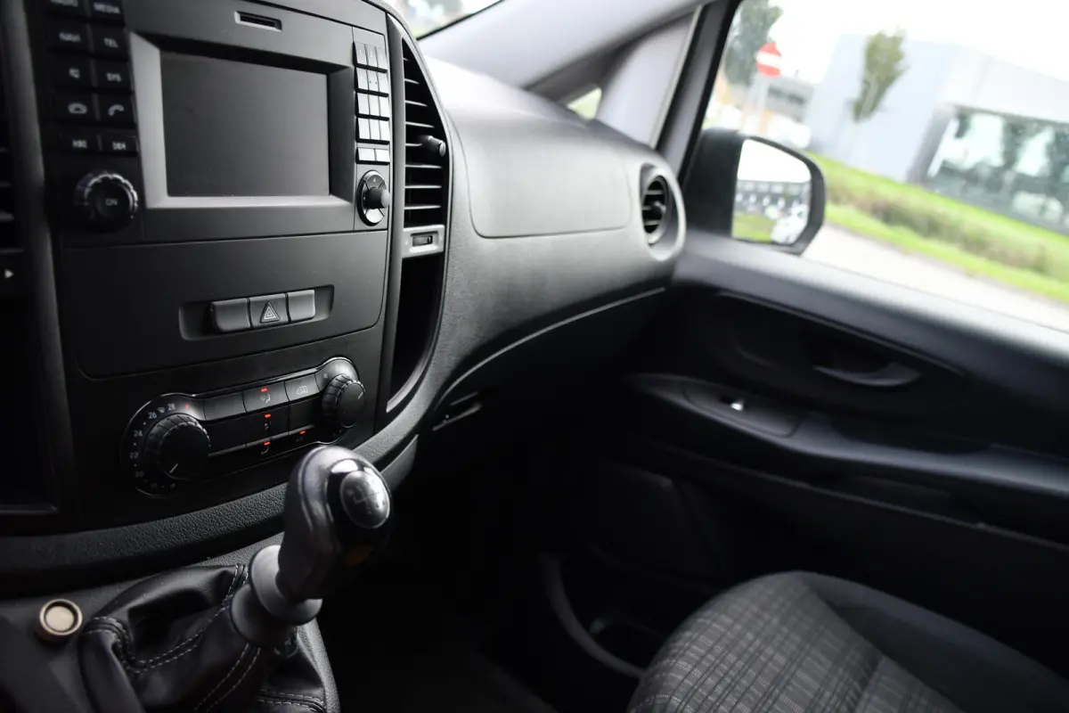 111 CDI L2 Edition Camera, Cruise, Airco, 115pk, Multimedia, NAVI, Uniek!