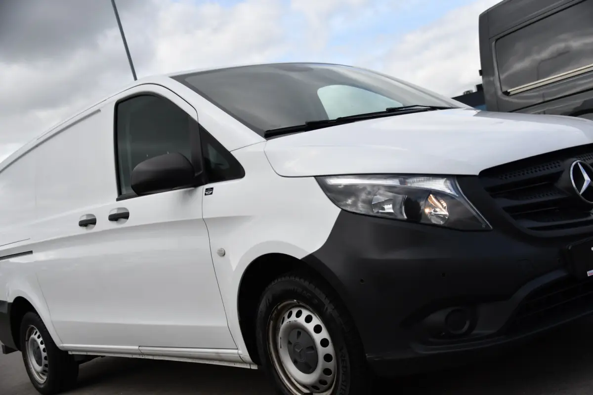 111 CDI L2 Edition Camera, Cruise, Airco, 115pk, Multimedia, NAVI, Uniek!