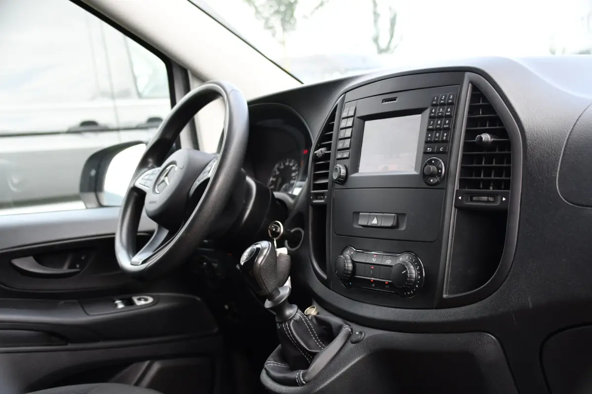111 CDI L2 Edition Camera, Cruise, Airco, 115pk, Multimedia, NAVI, Uniek!
