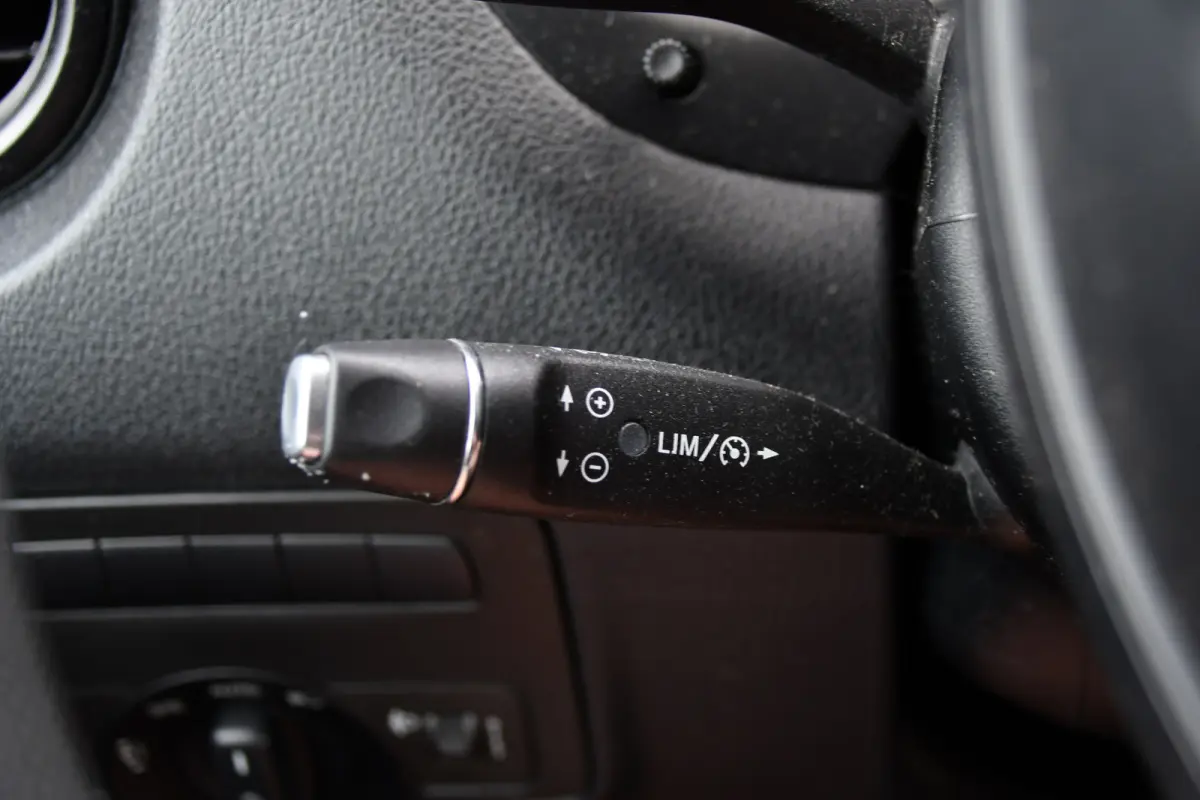 111 CDI L2 Edition Camera, Cruise, Airco, 115pk, Multimedia, NAVI, Uniek!