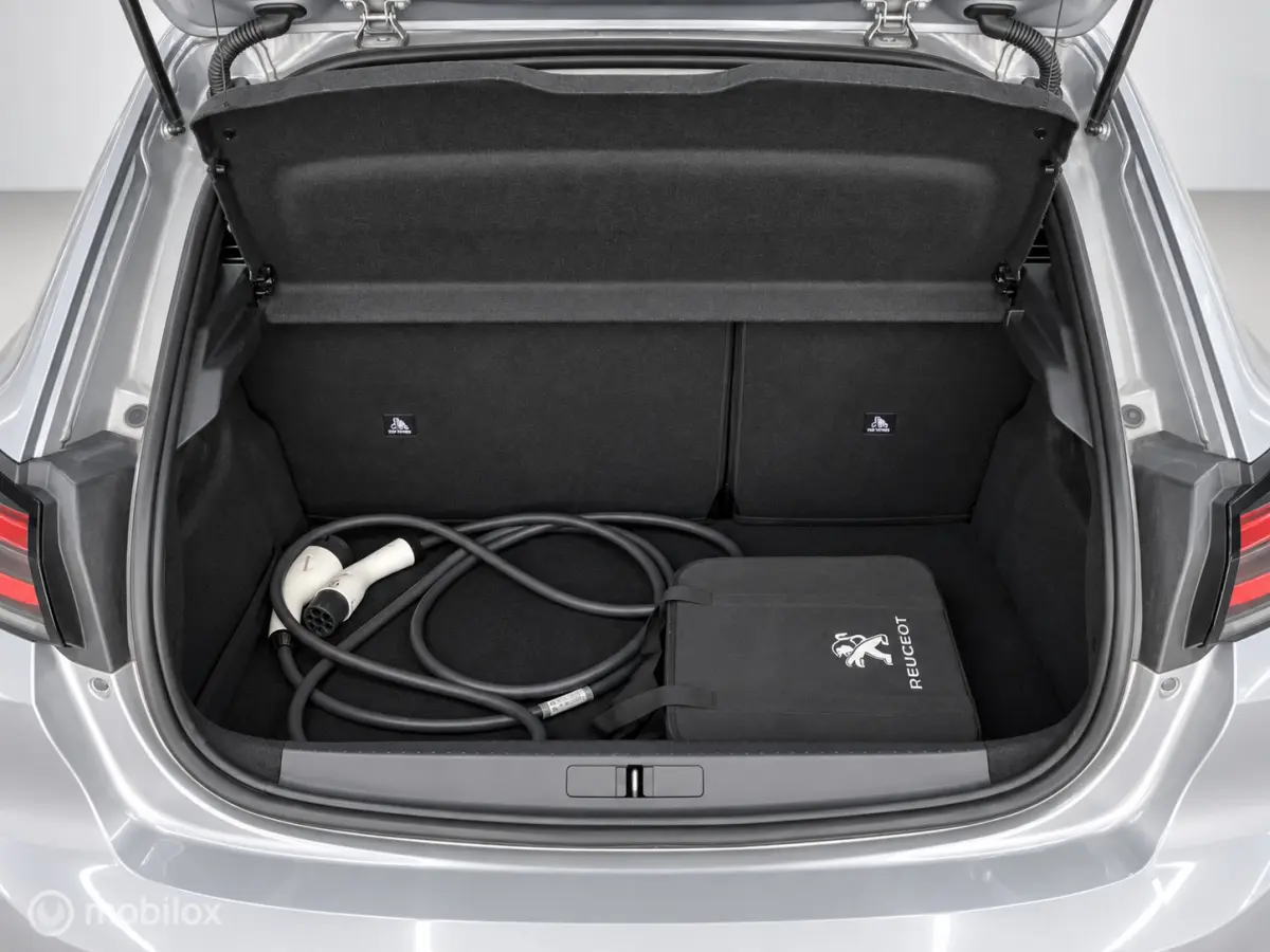 EV Allure 50 kWh KEYLESS | CARPLAY | LED