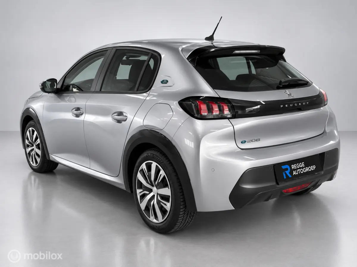 EV Allure 50 kWh KEYLESS | CARPLAY | LED