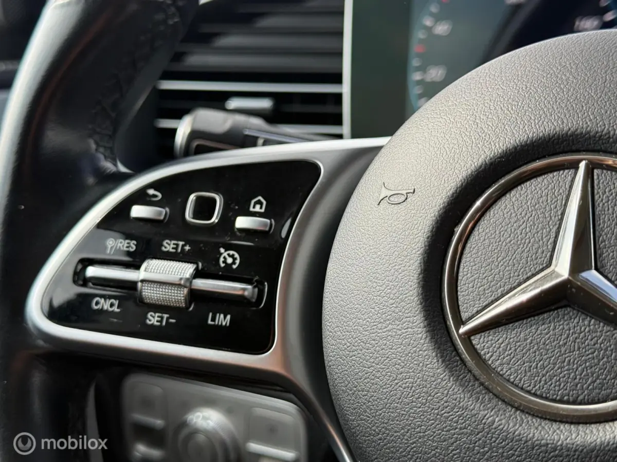AMG 350 e 4MATIC Premium Plus