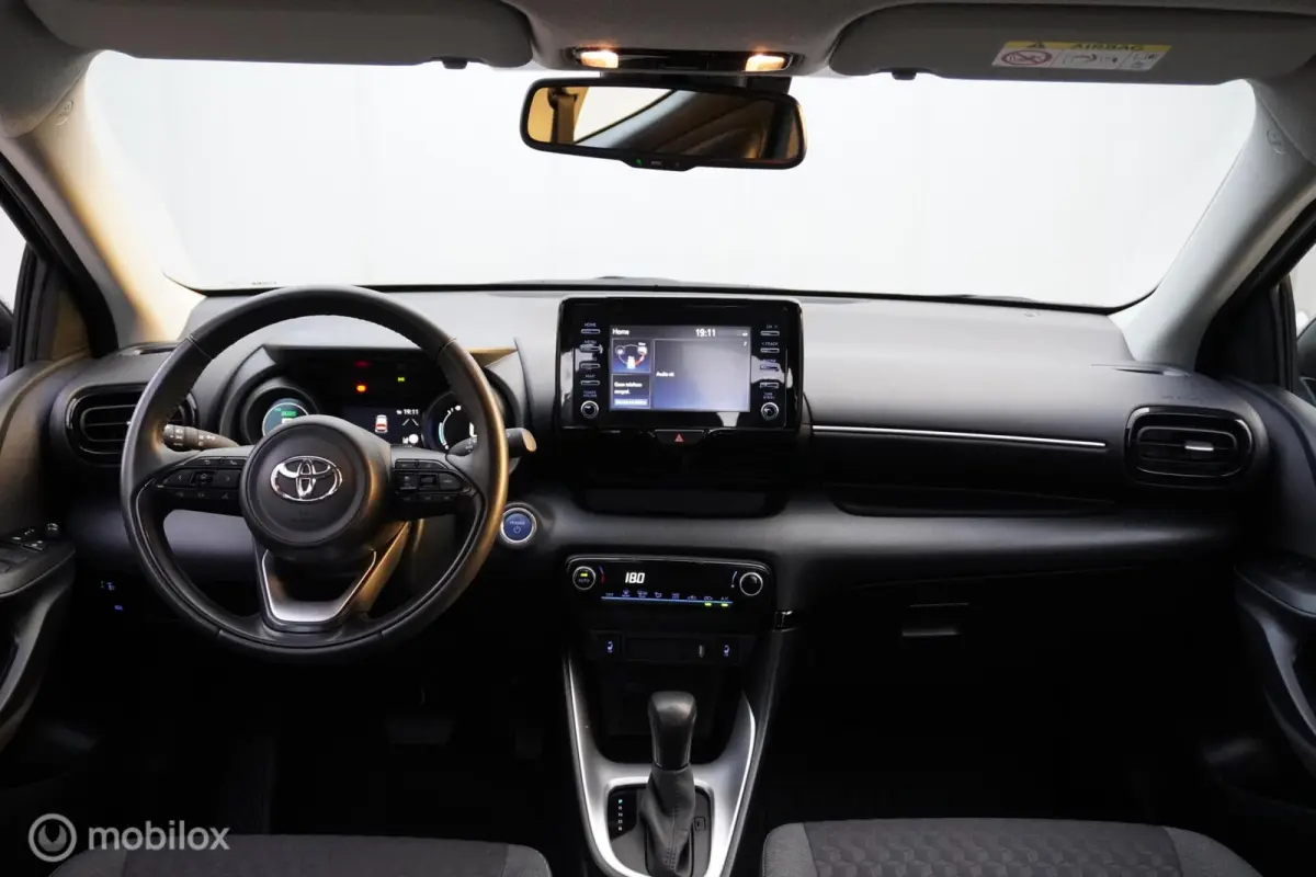 1.5 Hybrid Dynamic 10.577 KM