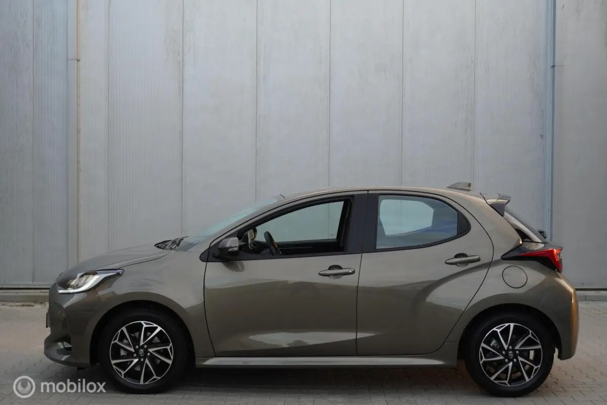 1.5 Hybrid Dynamic 10.577 KM
