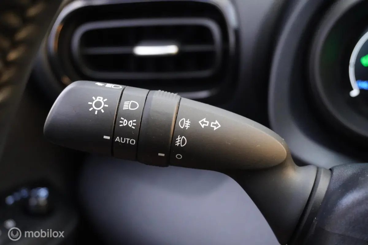 1.5 Hybrid Dynamic 10.577 KM