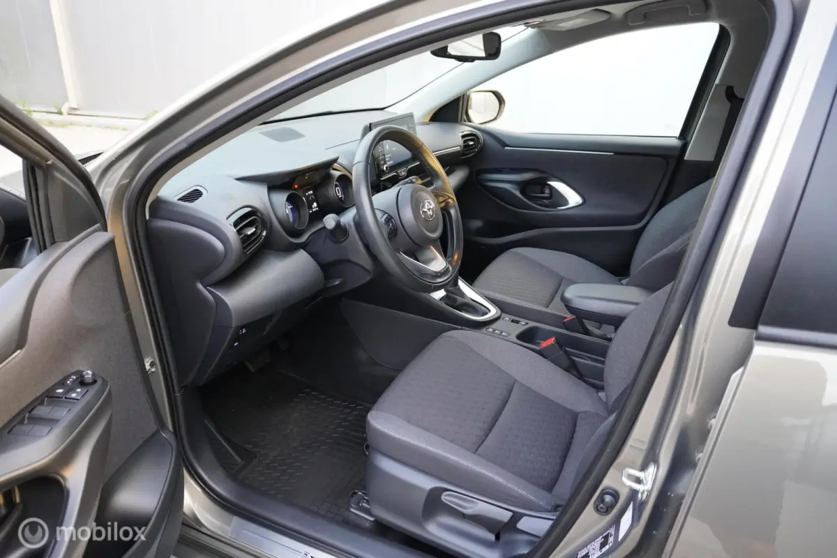 1.5 Hybrid Dynamic 10.577 KM
