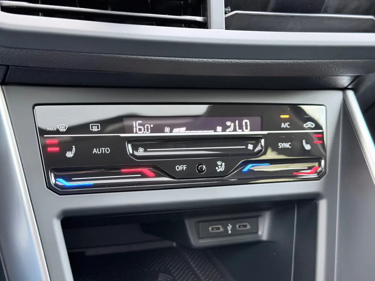 1.0 TSI Pano/Virtual/AppleCar/Led