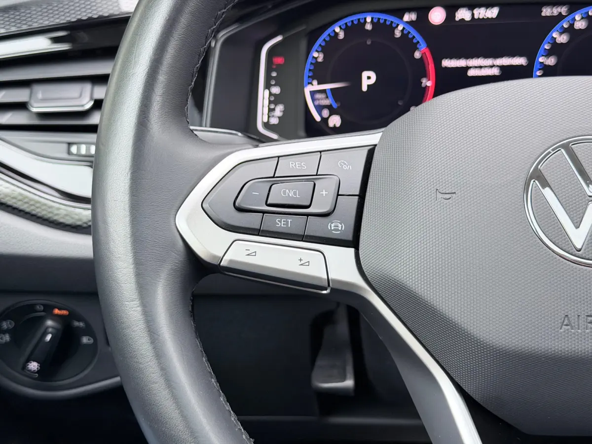 1.0 TSI Pano/Virtual/AppleCar/Led