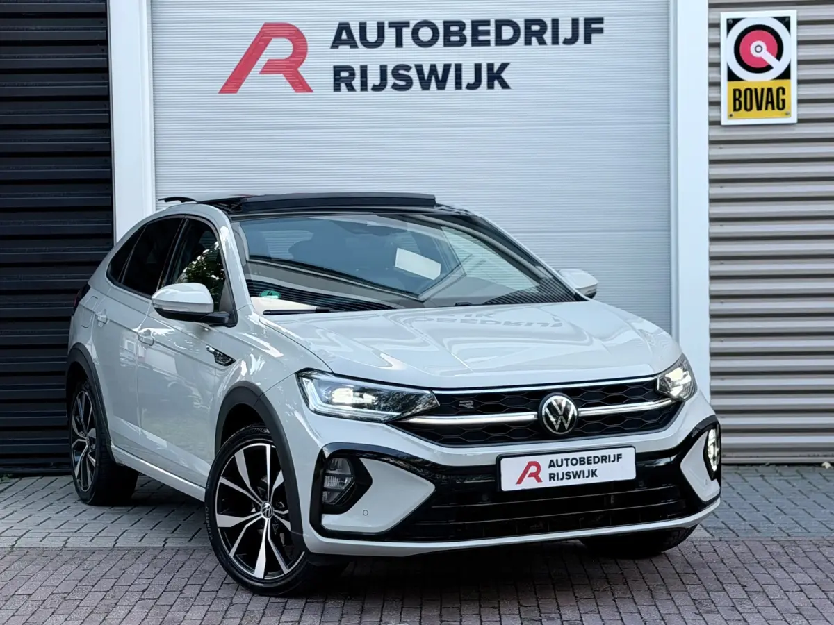 1.5 TSI R-Line Pano/Keyless/Camera